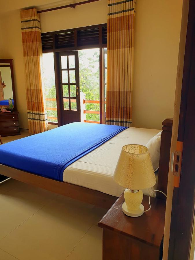 Delhousie Hotel Nallathanniya Exterior photo