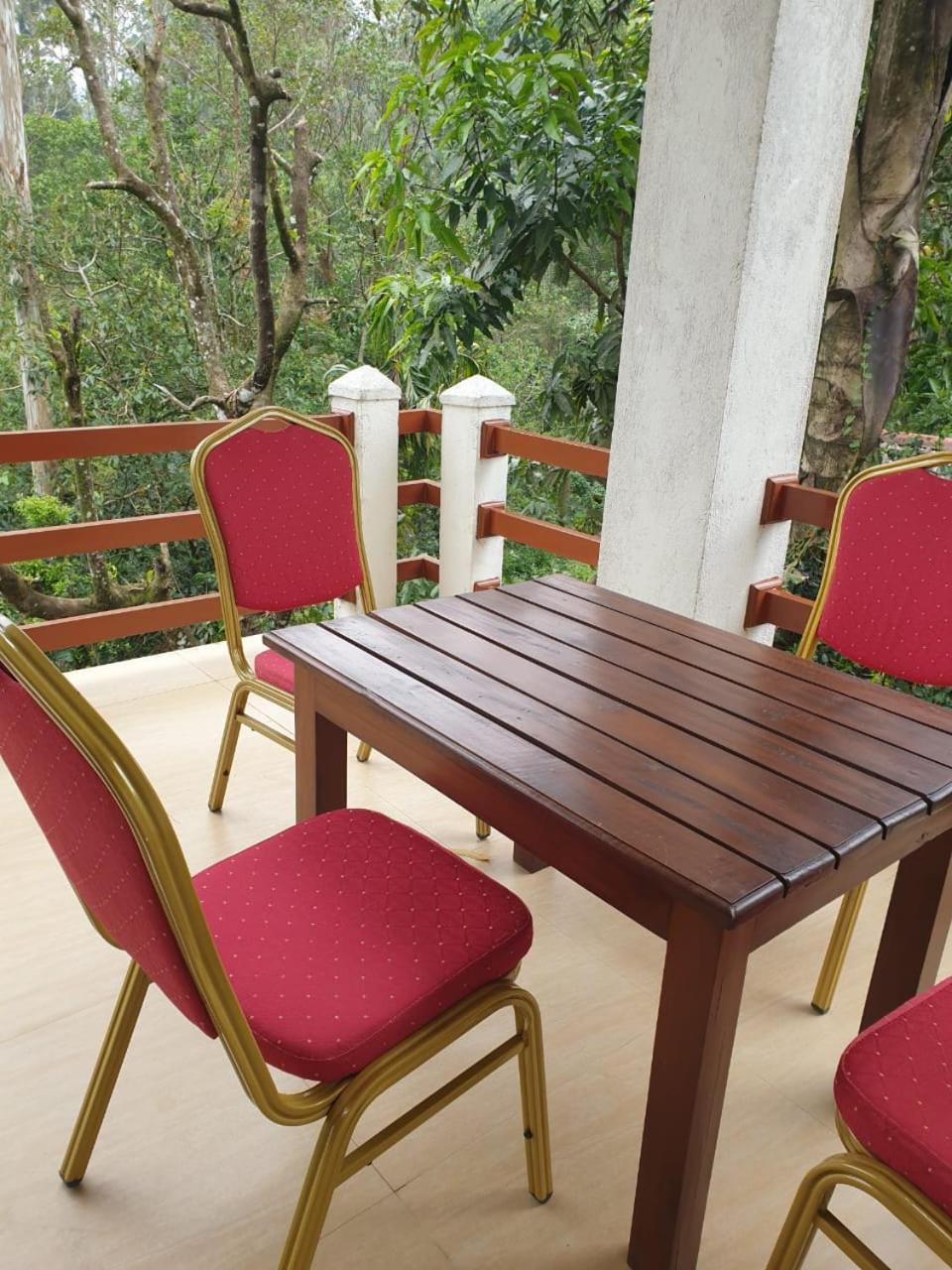 Delhousie Hotel Nallathanniya Room photo