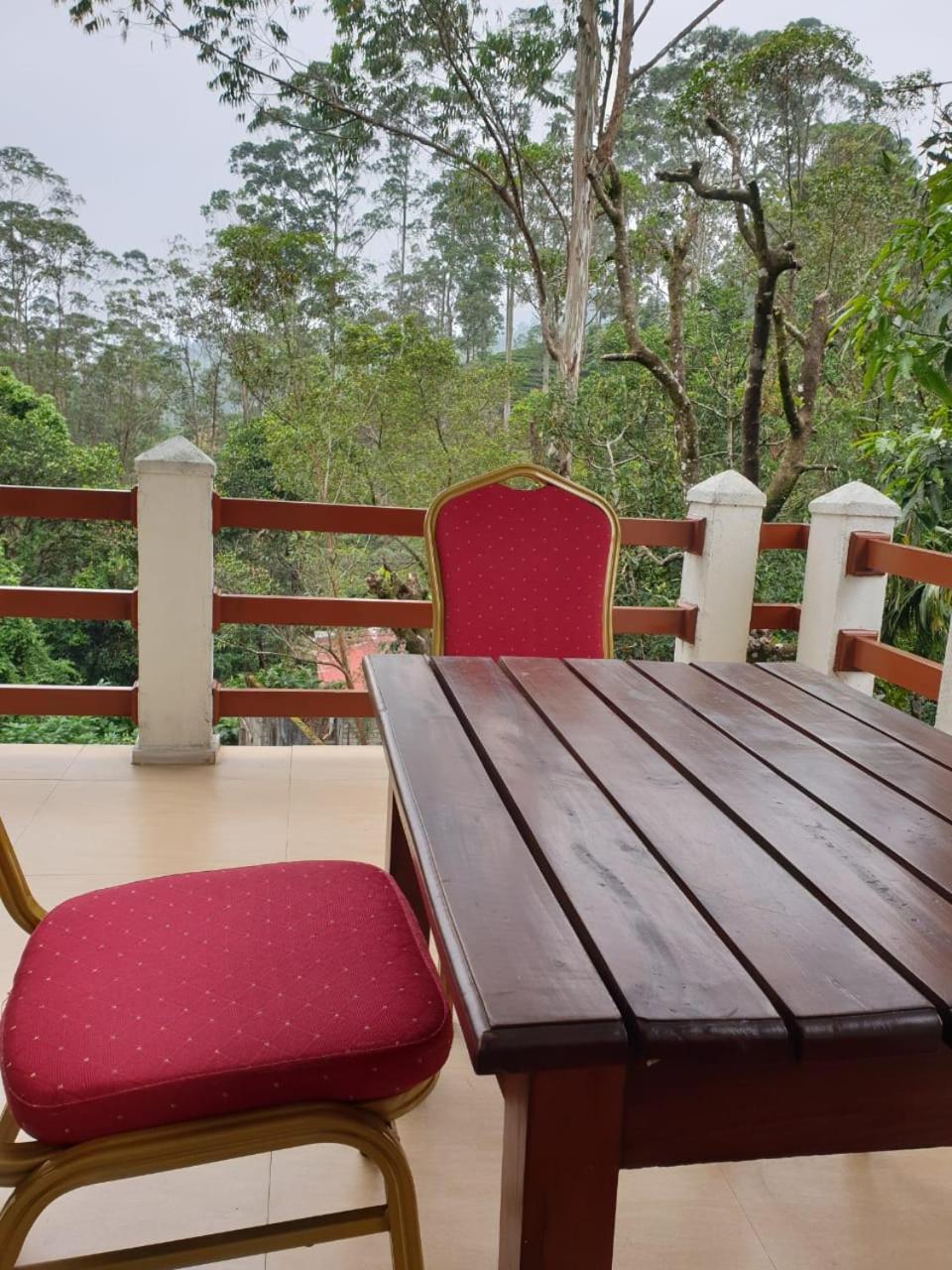 Delhousie Hotel Nallathanniya Room photo